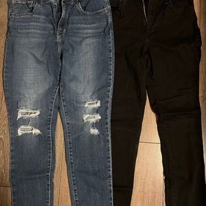 2 Levi’s  721 high rise skinny pants
